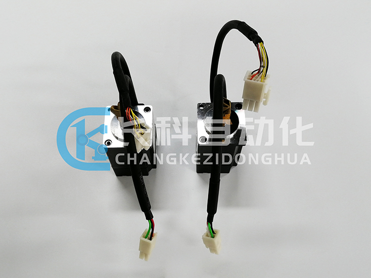 Nidec尼得科50W伺服電機MM500N2SA11U Nidec尼得科50W伺服電機MM500N2SA11U