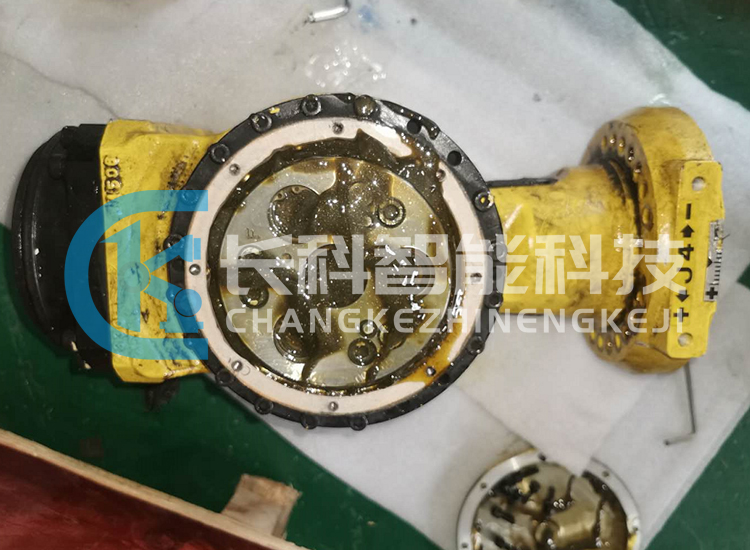 發那科2000iC機器人中心手拆解維修 發那科2000iC機器人中心手拆解維修